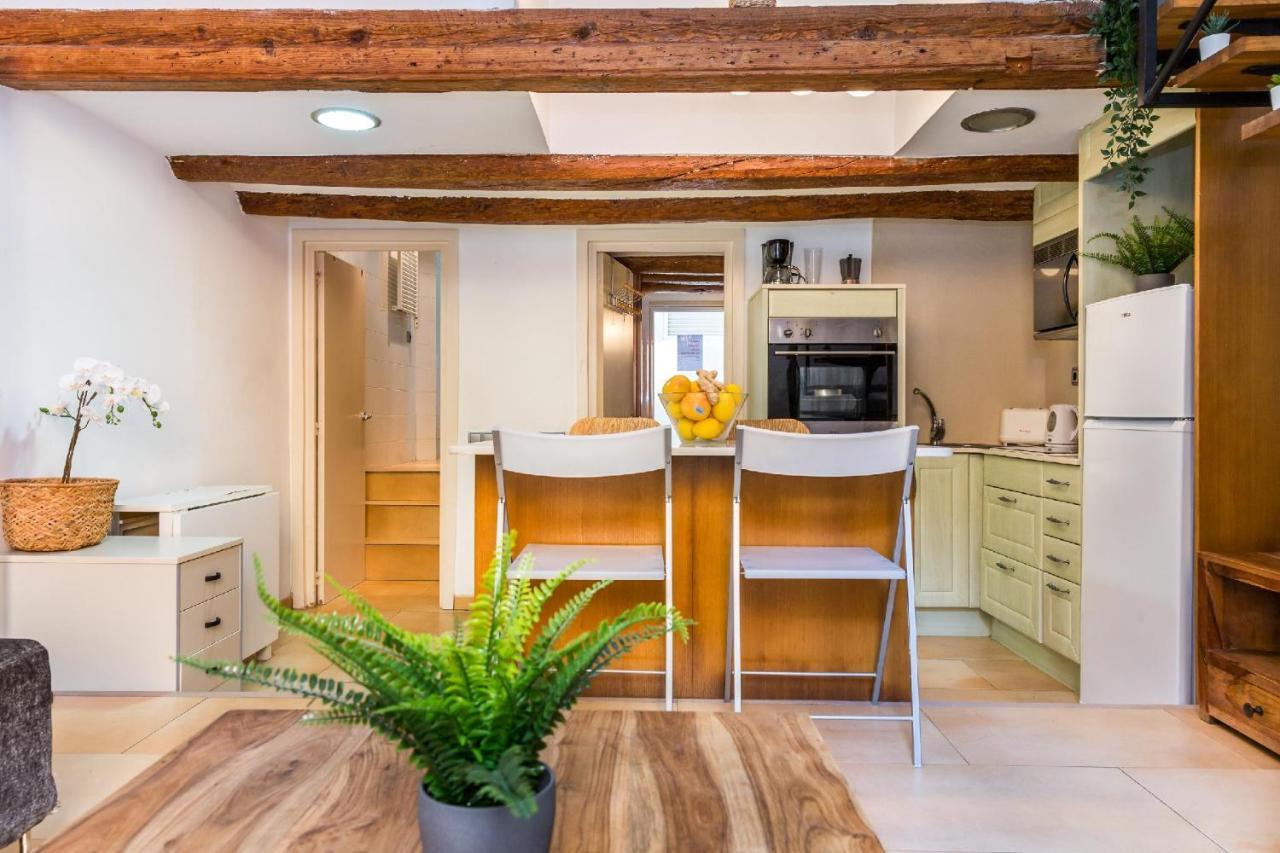 Fridays Flats Dreamy Duplex - Stylish Beach Loft บาร์เซโลนา ภายนอก รูปภาพ