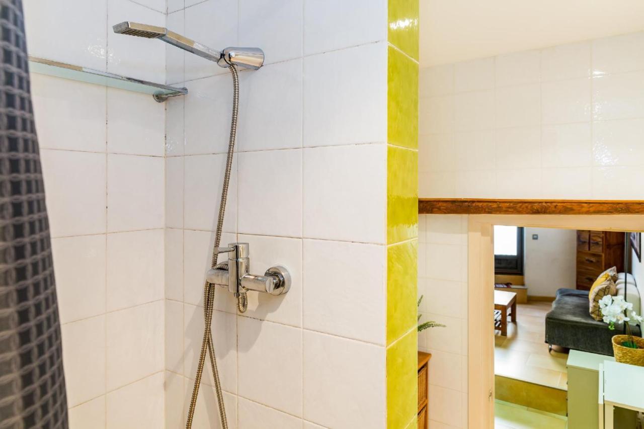 Fridays Flats Dreamy Duplex - Stylish Beach Loft บาร์เซโลนา ภายนอก รูปภาพ