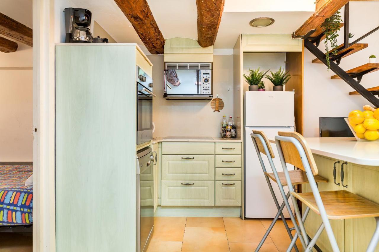 Fridays Flats Dreamy Duplex - Stylish Beach Loft บาร์เซโลนา ภายนอก รูปภาพ